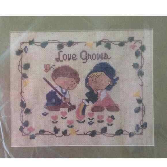 The Bumpkins Love Grows Vintage Counted Cross Stitch Kit by Creative Circle - Picture 2 of 5